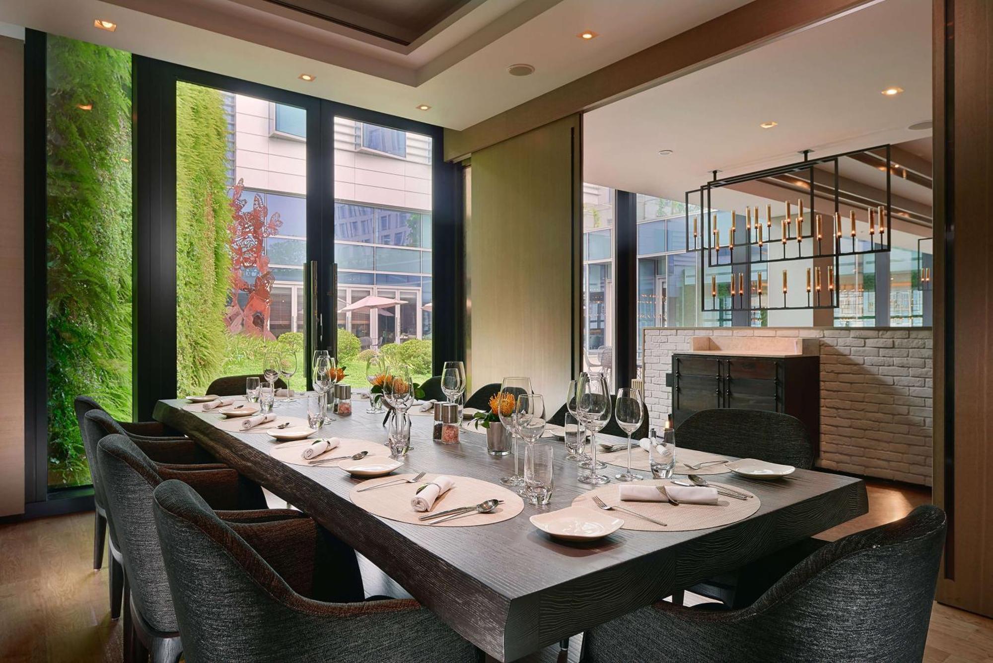 Hotel Humble House Taipei, Curio Collection By Hilton Esterno foto The Table